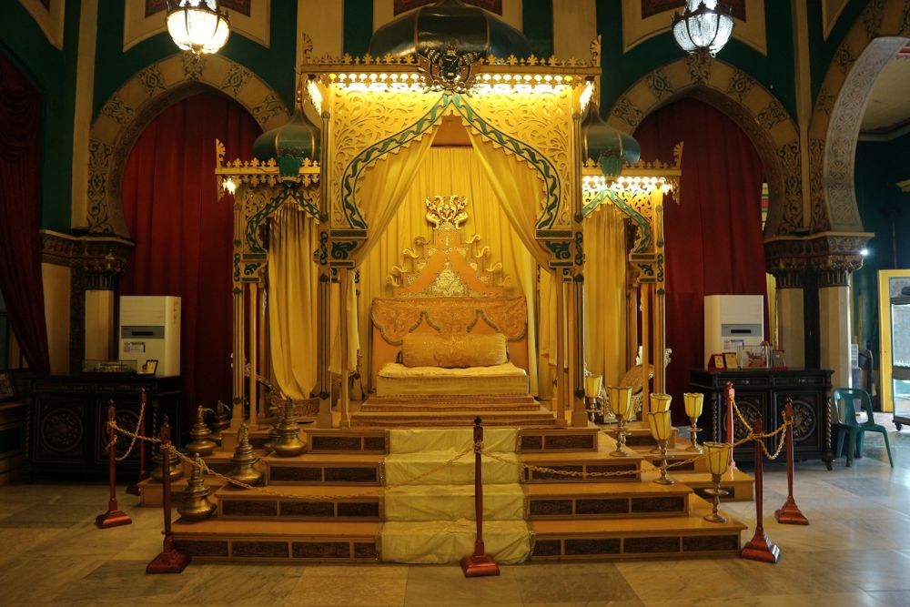 objek wisata istana maimun.jpg