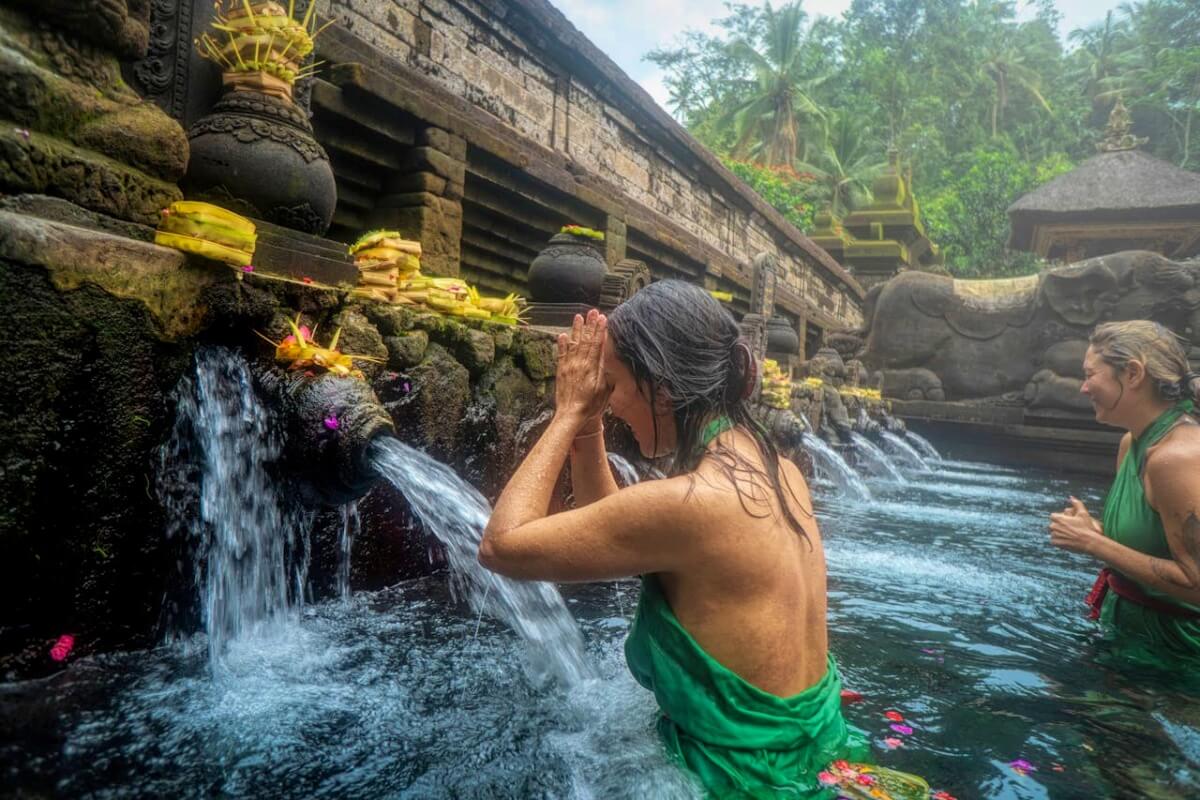 pura tirta empul