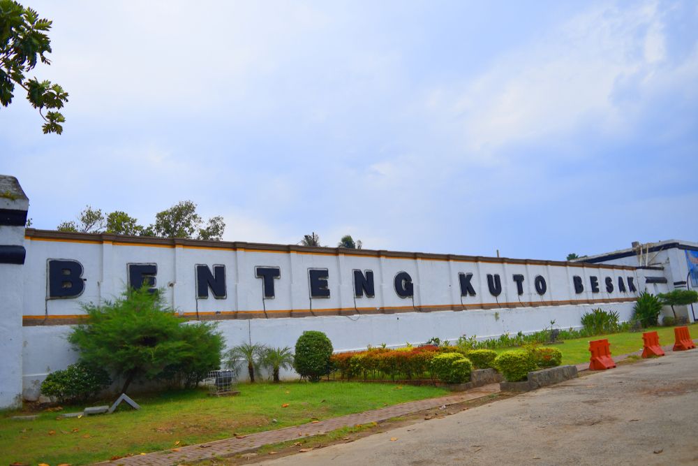 sejarah benteng kuto besak.jpg