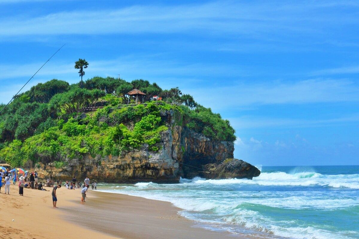 sejarah pantai drini