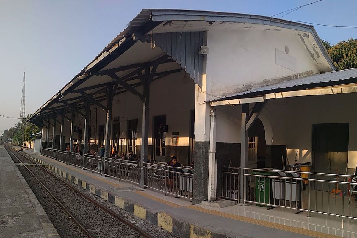 sejarah stasiun serang.jpg
