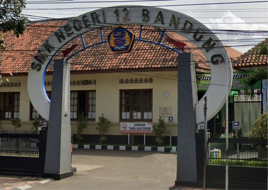 smkn12.jpg