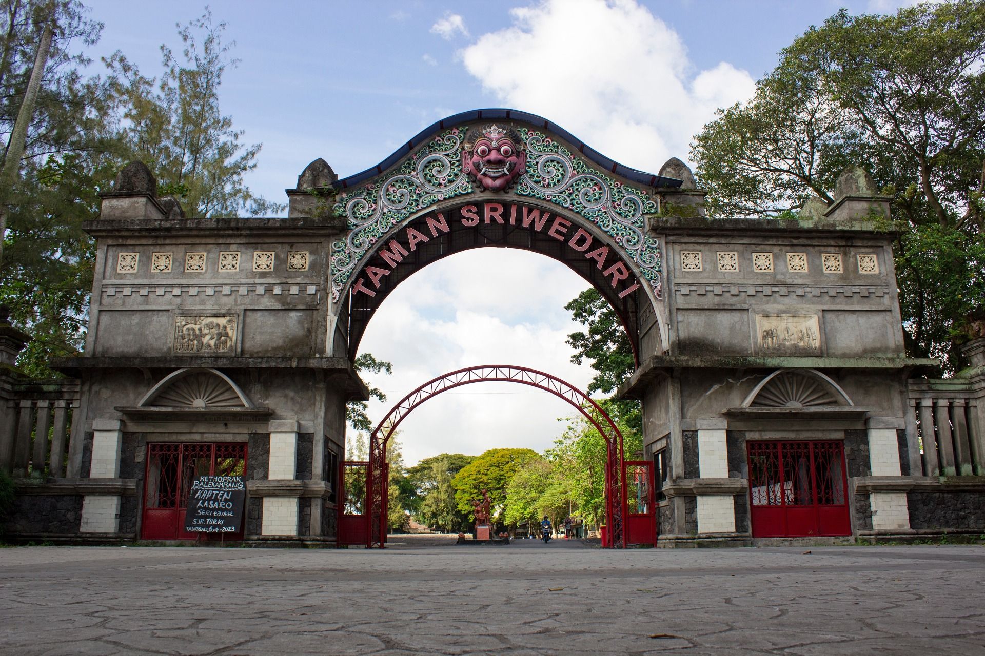 Sejarah Objek Wisata Taman Sriwedari, Masih Layak Dikunjungi?