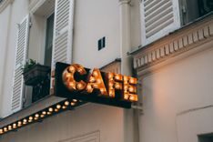 10 Cafe di Balikpapan yang Hits, Ada Kafe Tepi Pantai!