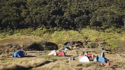5 Gunung di Sukabumi yang Cocok untuk Pendakian