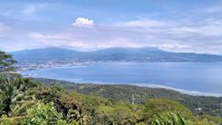 Wisata Gunung Tumpa: Tahura, Spot Sunset & Paralayang