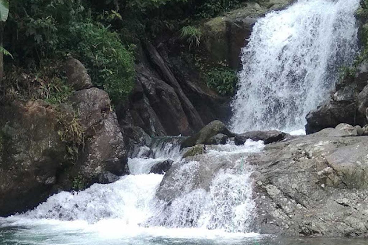 tiket masuk curug hordeng.jpg