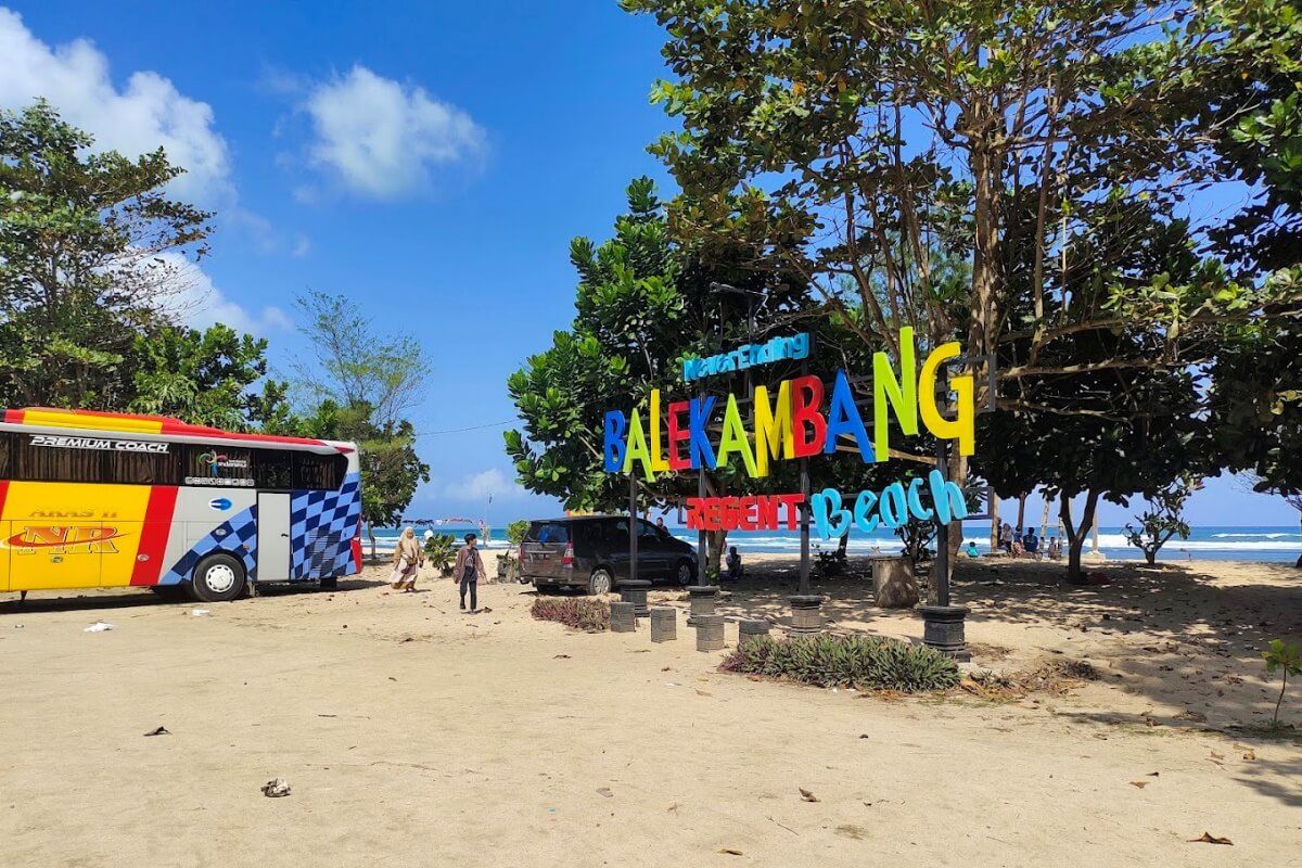 tiket masuk pantai balekambangan