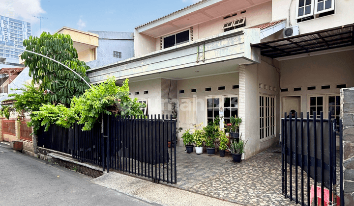 Rumah Siap Huni di Tebet Barat, Dekat Sekolah Favorit & Mall Kokas